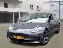 Grau Gebraucht 2020 Tesla Model 3 Standard Range Limousine | 17.900 € (Superpreis)