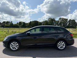 Schwarz Gebraucht 2020 Seat Leon Kombi | 13.600 €