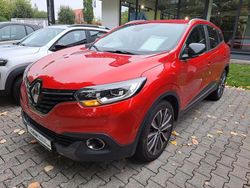 Rot Gebraucht 2018 Renault Kadjar Bose Edition SUV | 14.900 € (Etwas zu teuer)