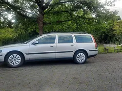 Silber Gebraucht 2001 Volvo V70 Kombi | 1.450 €