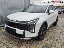 Deluxewhite metallic Neu 2025 Kia Sportage Urban SUV | 28.240 € (Guter Preis)