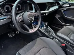 Schwarz Gebraucht 2023 Audi A1 Sportback S-Line Kleinwagen | 27.000 € (Fairer Preis)