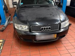 Schwarz Gebraucht 2004 Audi A4 Kombi | 550 € (Superpreis)