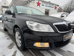 Schwarz Gebraucht 2011 Skoda Octavia Ambiente Limousine | 6.999 € (Guter Preis)