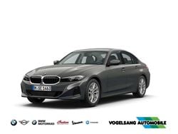 Grau Gebraucht 2022 BMW 320 Sport Line Limousine | 29.990 € (Guter Preis)