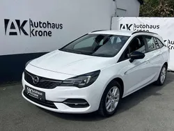 Weiß Gebraucht 2021 Opel Astra Edition Kombi | 13.590 € (Guter Preis)
