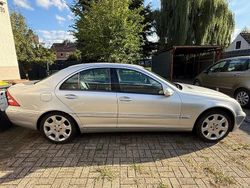 Silber Gebraucht 2001 Mercedes C320 Limousine | 2.150 €