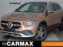 Rosegold metalliclack (metallic) Gebraucht 2022 Mercedes GLA200 SUV | 29.900 € (Superpreis)