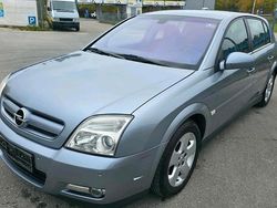 Grau Gebraucht 2003 Opel Signum Kleinwagen | 2.900 € (Etwas zu teuer)
