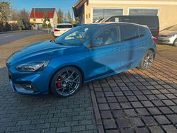 Blau Gebraucht 2021 Ford Focus Performance Edition Limousine | 24.970 € (Fairer Preis)