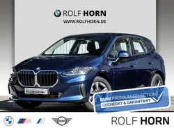 Blau Gebraucht 2024 BMW 218 Active Tourer Van / Kleinbus | 28.480 € (Guter Preis)