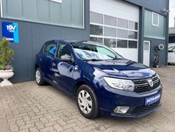 Blau Gebraucht 2017 Dacia Sandero Ambiance Kleinwagen | 7.990 € (Fairer Preis)