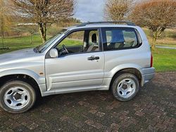 Silber Gebraucht 2003 Suzuki Grand Vitara SUV | 4.900 €