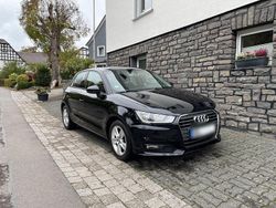 Schwarz Gebraucht 2015 Audi A1 Design Kleinwagen | 11.300 € (Fairer Preis)