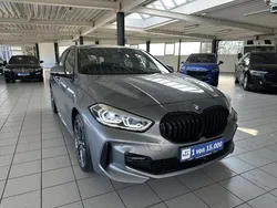 Grau Gebraucht 2023 BMW 118 M Sport Kleinwagen | 26.900 € (Fairer Preis)