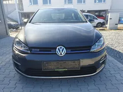 Grau Gebraucht 2015 VW Golf VII GTE Limousine | 13.500 € (Fairer Preis)
