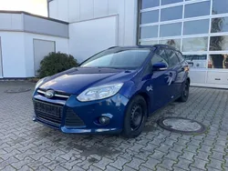 Blau Gebraucht 2014 Ford Focus SYNC Edition Kombi | 3.190 € (Superpreis)