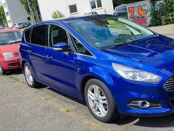 Blau Gebraucht 2016 Ford S-MAX S Van / Kleinbus | 11.900 € (Guter Preis)