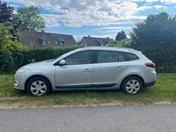 Grau Gebraucht 2010 Renault Mégane III Expression Limousine | 2.800 € (Fairer Preis)
