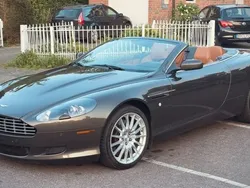 Grau Gebraucht 2009 Aston Martin DB9 | 39.990 €