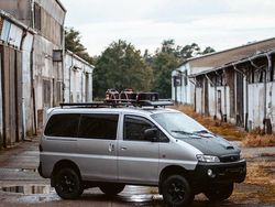 Silber Gebraucht 2004 Hyundai H-1 Van / Kleinbus | 10.500 €