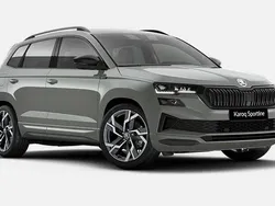 Stahlgrau Neu 2025 Skoda Karoq SportLine SUV | 40.990 € (Fairer Preis)