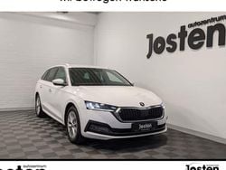 Candyweiss Gebraucht 2023 Skoda Octavia Style Kombi | 22.490 € (Guter Preis)