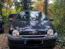Schwarz Gebraucht 2005 Renault Twingo Kleinwagen | 1.750 € (Fairer Preis)