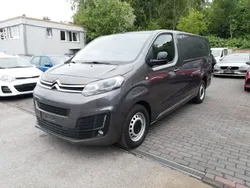 Grau Gebraucht 2022 Citroën Jumpy Van / Kleinbus | 19.990 € (Superpreis)