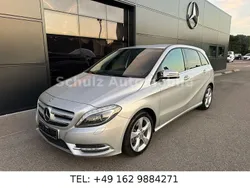 Silber Gebraucht 2012 Mercedes B200 Sport Van / Kleinbus | 12.990 € (Guter Preis)