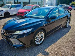 Schwarz Gebraucht 2021 Toyota Camry Hybrid Executive Limousine | 27.490 €