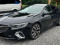 Schwarz Gebraucht 2018 Opel Insignia Coupé | 18.500 € (Fairer Preis)