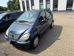 Blau Gebraucht 2002 Mercedes A140 Classic Van / Kleinbus | 1.399 € (Guter Preis)
