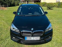 Schwarz Gebraucht 2017 BMW 216 Active Tourer Van / Kleinbus | 9.499 € (Fairer Preis)