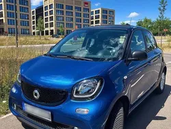 Blau Gebraucht 2018 Smart ForFour Kleinwagen | 8.900 € (Fairer Preis)