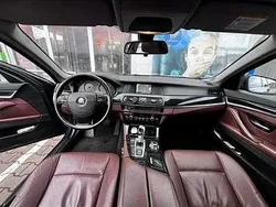 Blau Gebraucht 2012 BMW 520 Sport Line Kombi | 7.199 € (Fairer Preis)
