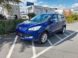 Blau Gebraucht 2015 Ford Kuga Titanium SUV | 11.490 € (Fairer Preis)