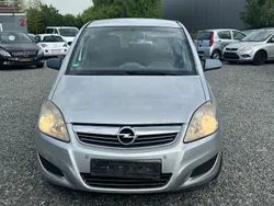 Silber Gebraucht 2009 Opel Zafira Selection Van / Kleinbus | 2.290 € (Superpreis)
