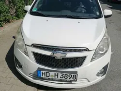 Weiß Gebraucht 2010 Chevrolet Spark LS Kleinwagen | 2.300 € (Fairer Preis)
