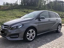 Grau Gebraucht 2017 Mercedes B180 Urban Van / Kleinbus | 9.999 € (Fairer Preis)