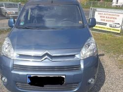 Blau Gebraucht 2009 Citroën Berlingo Exclusive Van / Kleinbus | 6.499 € (Etwas zu teuer)