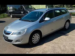 Silber Gebraucht 2011 Opel Astra Kombi | 2.500 € (Superpreis)