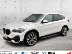 Mineralweiss (metallic) Gebraucht 2022 BMW X1 Advantage SUV | 27.550 € (Fairer Preis)