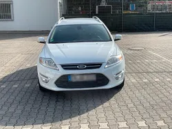Weiß Gebraucht 2011 Ford Mondeo Kombi | 6.000 € (Fairer Preis)