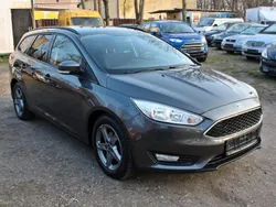 Grau Gebraucht 2017 Ford Focus Business Edition Kombi | 7.799 € (Fairer Preis)