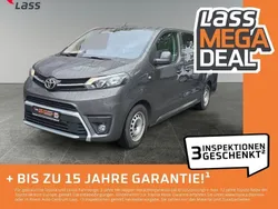 Grau Gebraucht 2020 Toyota Proace Verso Team Kombi | 27.980 €
