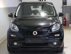 Schwarz Gebraucht 2016 Smart ForFour Passion Kleinwagen | 8.790 € (Etwas zu teuer)