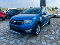 Blau Gebraucht 2014 Dacia Sandero Prestige Kleinwagen | 6.490 € (Fairer Preis)