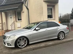 Silber Gebraucht 2009 Mercedes E500 AMG Limousine | 16.000 € (Fairer Preis)