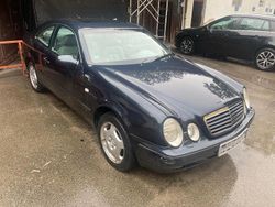 Blau Gebraucht 1999 Mercedes CLK320 Avantgarde Coupé | 999 € (Superpreis)